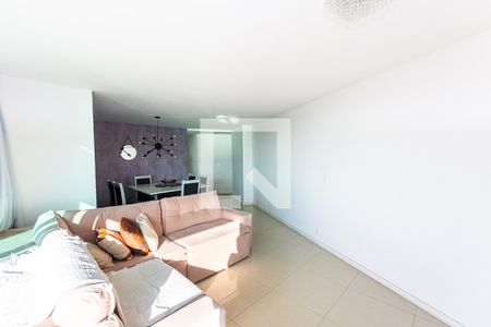 Sala de apartamento à venda com 3 quartos, 200m² em Charitas, Niterói