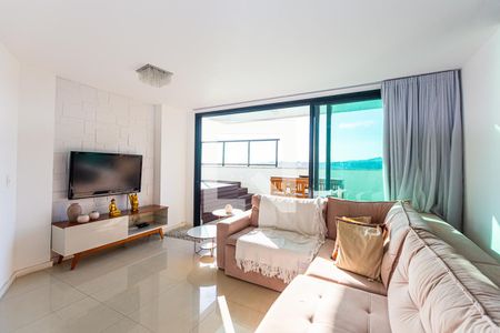 Sala de apartamento à venda com 3 quartos, 200m² em Charitas, Niterói