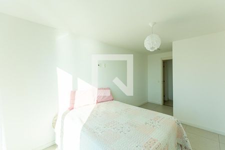 Quarto 2 de apartamento à venda com 3 quartos, 200m² em Charitas, Niterói