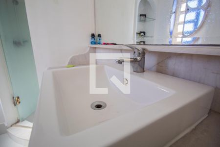 Apartamento à venda com 167m², 3 quartos e 2 vagas Apartamento à venda com 167m², 3 quartos e 2 vagasBanheiro da Suíte