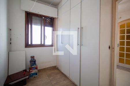 Apartamento à venda com 167m², 3 quartos e 2 vagas Apartamento à venda com 167m², 3 quartos e 2 vagasQuarto de Serviço