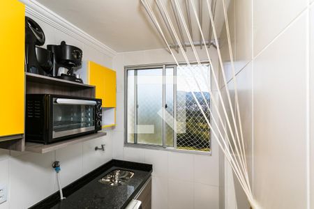 Cozinha de apartamento para alugar com 2 quartos, 55m² em Vila Mogilar, Mogi das Cruzes