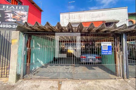 Casa à venda com 197m², 3 quartos e 2 vagasFachada