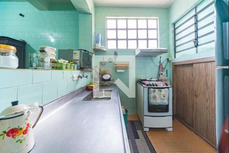 Casa à venda com 197m², 3 quartos e 2 vagasCozinha