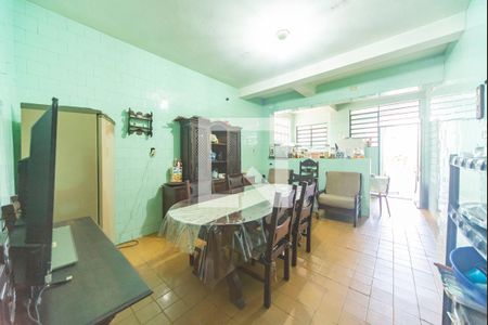 Casa à venda com 197m², 3 quartos e 2 vagasCopa