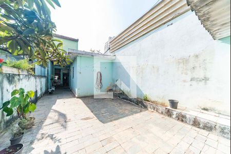 Casa à venda com 197m², 3 quartos e 2 vagasQuintal Fundos