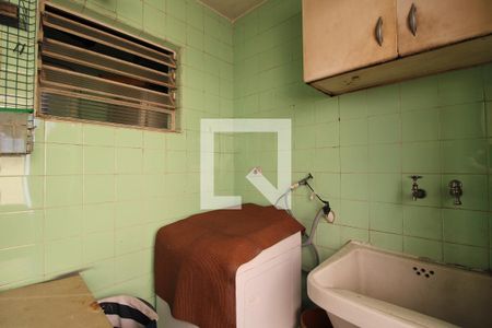 Casa à venda com 110m², 3 quartos e 2 vagasÁrea de Serviço