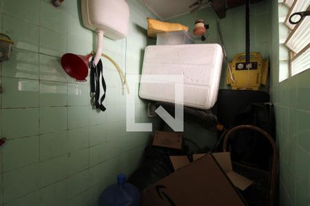 Casa à venda com 110m², 3 quartos e 2 vagasBanheiro de Serviço