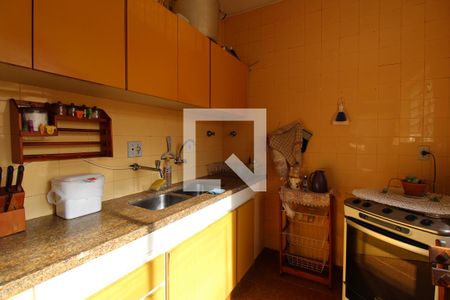 Casa à venda com 110m², 3 quartos e 2 vagasCozinha