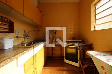 Casa à venda com 110m², 3 quartos e 2 vagasCozinha