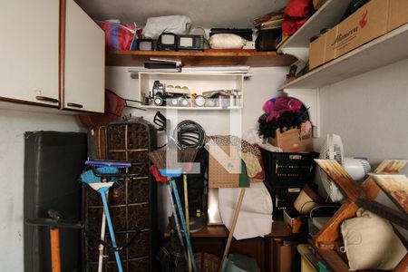 Casa à venda com 110m², 3 quartos e 2 vagasQuarto de Serviço