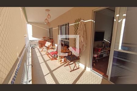 Apartamento à venda com 98m², 2 quartos e 1 vagaVaranda 