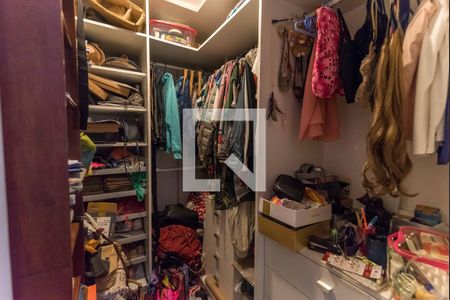 Apartamento à venda com 98m², 2 quartos e 1 vagaCloset da suíte