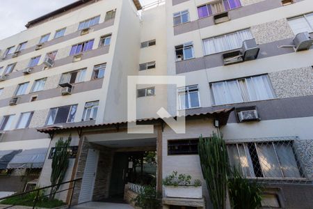 Apartamento para alugar com 55m², 2 quartos e 1 vaga Apartamento para alugar com 55m², 2 quartos e 1 vagaFachada do Bloco