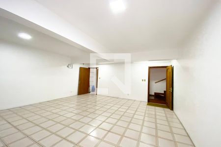 Casa à venda com 310m², 4 quartos e 3 vagasGaragem