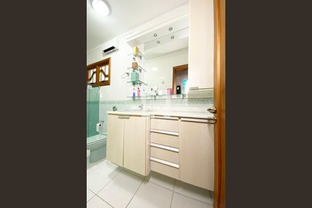 Casa à venda com 310m², 4 quartos e 3 vagasBanheiro 3