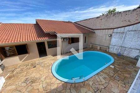 Casa à venda com 310m², 4 quartos e 3 vagasPiscina