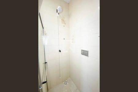 Casa à venda com 310m², 4 quartos e 3 vagasBanheiro 4