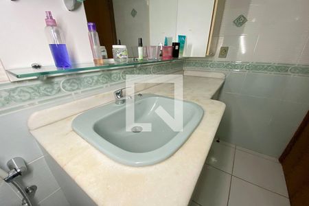 Casa à venda com 310m², 4 quartos e 3 vagasBanheiro 3