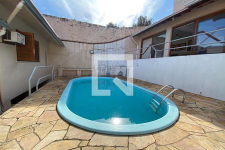 Casa à venda com 310m², 4 quartos e 3 vagasPiscina