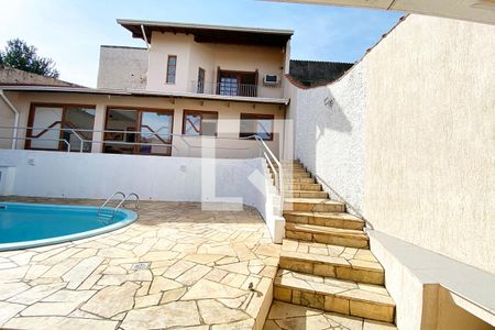 Casa à venda com 310m², 4 quartos e 3 vagas Vista da Sala 2