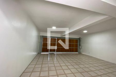 Casa à venda com 310m², 4 quartos e 3 vagasGaragem