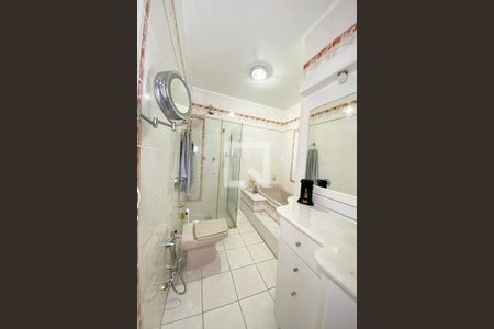 Casa à venda com 310m², 4 quartos e 3 vagasBanheiro da Suíte