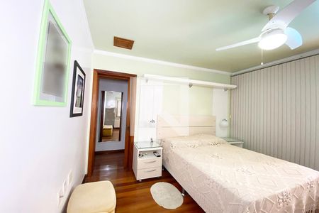 Casa à venda com 310m², 4 quartos e 3 vagasQuarto 1 - Suíte 