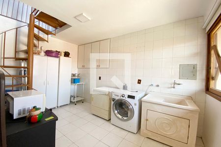 Casa à venda com 310m², 4 quartos e 3 vagasÁrea de Serviço