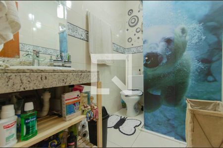 Casa à venda com 120m², 3 quartos e 2 vagas Casa à venda com 120m², 3 quartos e 2 vagasBanheiro