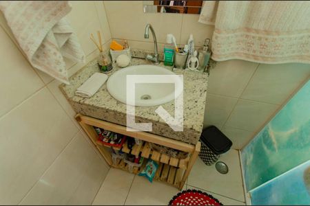 Casa à venda com 120m², 3 quartos e 2 vagas Casa à venda com 120m², 3 quartos e 2 vagasBanheiro Suíte