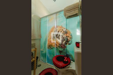 Casa à venda com 120m², 3 quartos e 2 vagas Casa à venda com 120m², 3 quartos e 2 vagasBanheiro Suíte