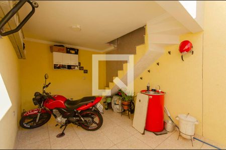 Casa à venda com 120m², 3 quartos e 2 vagas Casa à venda com 120m², 3 quartos e 2 vagasGaragem