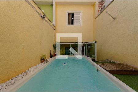 Casa à venda com 120m², 3 quartos e 2 vagas Casa à venda com 120m², 3 quartos e 2 vagasPiscina
