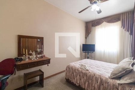 Quarto 1 de casa à venda com 3 quartos, 400m² em Alto de Pinheiros, São Paulo