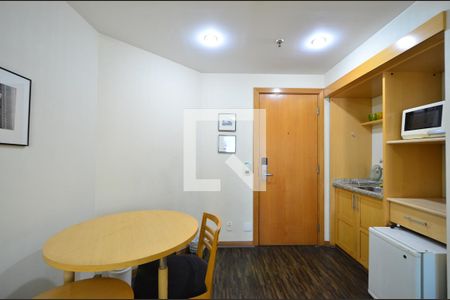 Sala/Cozinha de kitnet/studio para alugar com 1 quarto, 35m² em Vila Clementino, São Paulo