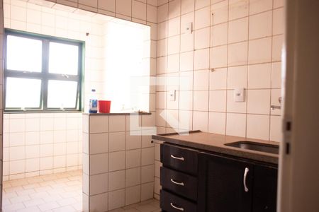 Cozinha de apartamento para alugar com 2 quartos, 72m² em Vila Tiberio, Ribeirão Preto