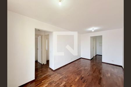 Sala de apartamento para alugar com 2 quartos, 60m² em Campo Belo, São Paulo