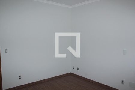 Casa à venda com 115m², 3 quartos e 5 vagasSuíte