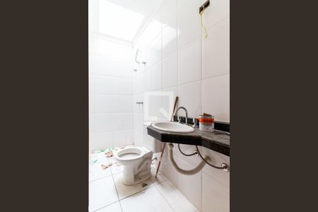 Casa à venda com 102m², 3 quartos e 2 vagasBanheiro