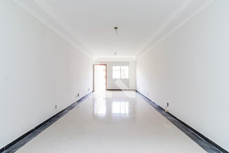 Sala de casa à venda com 3 quartos, 110m² em Jardim Sabara, São Paulo