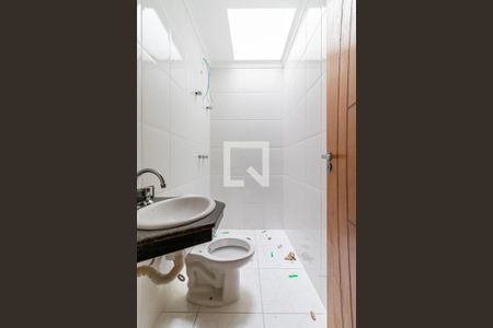 Casa à venda com 110m², 3 quartos e 2 vagas Casa à venda com 110m², 3 quartos e 2 vagasBanheiro