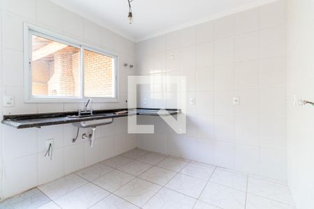 Casa à venda com 110m², 3 quartos e 2 vagas Casa à venda com 110m², 3 quartos e 2 vagasCozinha