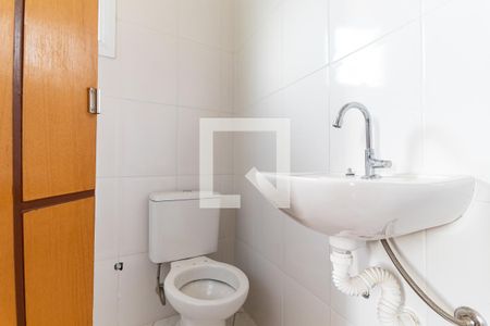 Casa à venda com 108m², 3 quartos e 4 vagasBanheiro 