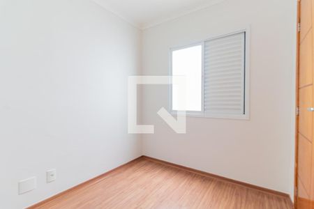 Casa à venda com 108m², 3 quartos e 4 vagasQuarto 2