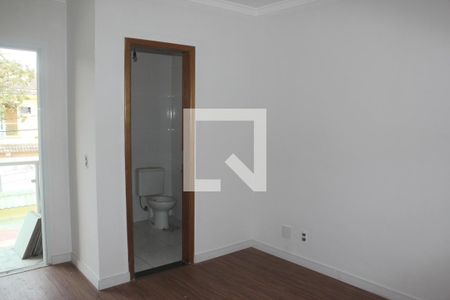Casa à venda com 108m², 3 quartos e 2 vagasSuíte