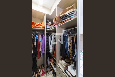 Apartamento à venda com 313m², 4 quartos e 4 vagasCloset da Suíte 1