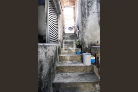 Casa à venda com 138m², 2 quartos e 1 vagaEscada