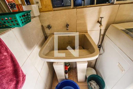 Casa à venda com 138m², 2 quartos e 1 vagaÁrea de serviço 1