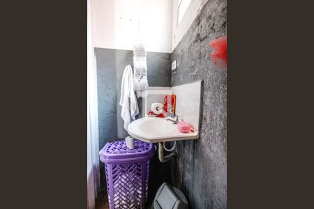 Casa à venda com 138m², 2 quartos e 1 vagaBanheiro 2